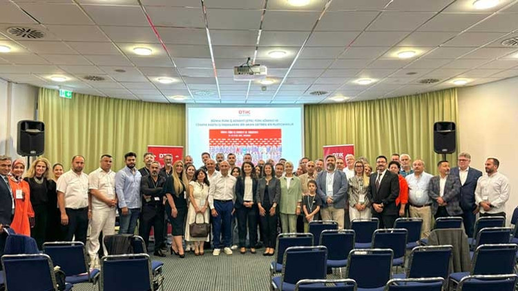 DTİK’ten Stuttgart buluşması DTİK’ten Stuttgart buluşması