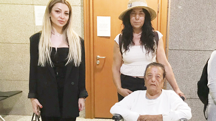 Koçarslan Ailesi’ndeki vasi krizi çözüldü Koçarslan Ailesi’ndeki vasi krizi çözüldü