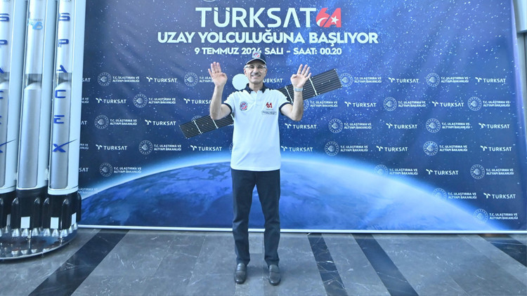 Bakan Uraloğlundan Türksat 6A bilgilendirmesi