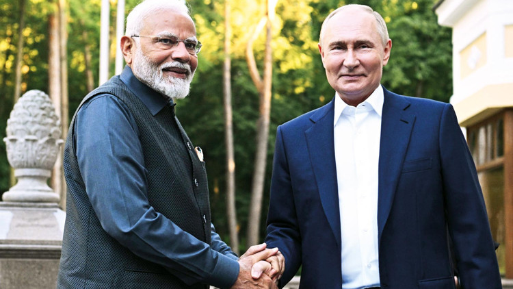 Modi’nin Putin ziyareti Batı’yı kızdırdı Modi’nin Putin ziyareti Batı’yı kızdırdı