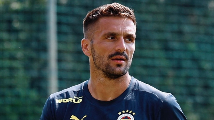 Fenerbahçeli Tadic, Sırbistan Milli Takımını bıraktı Fenerbahçeli Tadic, Sırbistan Milli Takımını bıraktı
