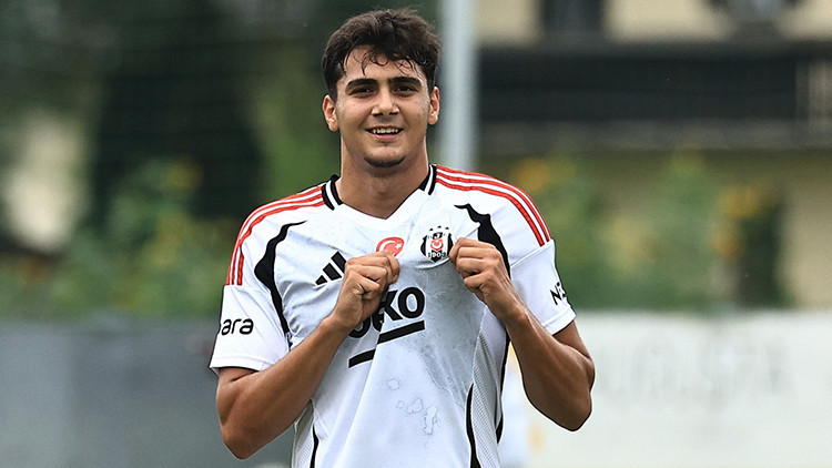 Beşiktaşta Mustafa Erhan Hekimoğlu şov Hem attı hem attırdı Beşiktaşta Mustafa Erhan Hekimoğlu şov Hem attı hem attırdı