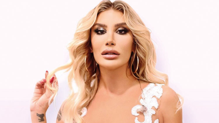 İrem Derici YouTube’da rekor kırdı İrem Derici YouTube’da rekor kırdı