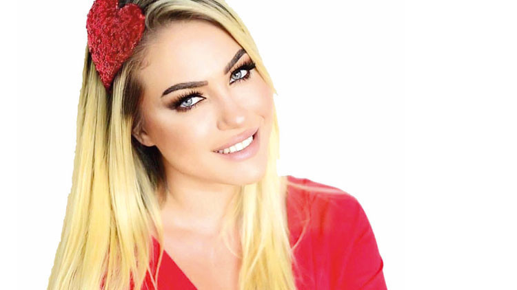 Yeliz Yeşilmen: Herkes Bodrum’a gitmek zorunda değil Yeliz Yeşilmen: Herkes Bodrum’a gitmek zorunda değil