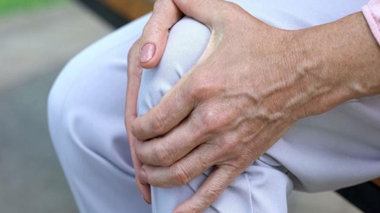 Neden Türk kadınlarının dizleri problemli Kuyruk yağı, kantaron yağı, kolajen işe yarıyor mu Neden Türk kadınlarının dizleri problemli Kuyruk yağı, kantaron yağı, kolajen işe yarıyor mu