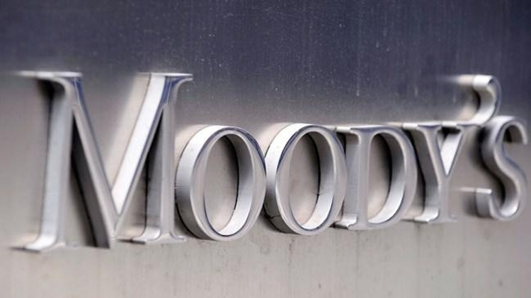 Moody’sten İrlandaya şok