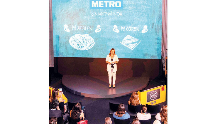 Eğitimde beslenmenin önemine dikkat çekiyor Eğitimde beslenmenin önemine dikkat çekiyor