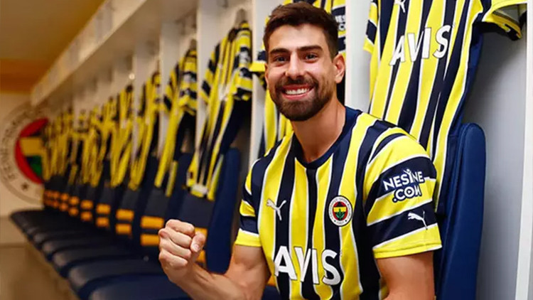 Son Dakika: Fenerbahçede ayrılık resmen açıklandı İşte Luan Peresin yeni takımı Son Dakika: Fenerbahçede ayrılık resmen açıklandı İşte Luan Peresin yeni takımı