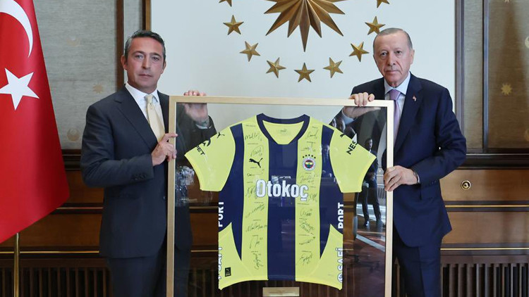 Cumhurbaşkanı Erdoğan: Fenerbahçe’nin başarısıyla kıvanç duyuyoruz Cumhurbaşkanı Erdoğan: Fenerbahçe’nin başarısıyla kıvanç duyuyoruz