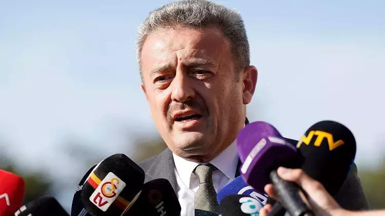 Galatasaray yöneticisi İbrahim Hatipoğlu: Transfere 34.2 milyon euro harcadık Galatasaray yöneticisi İbrahim Hatipoğlu: Transfere 34.2 milyon euro harcadık