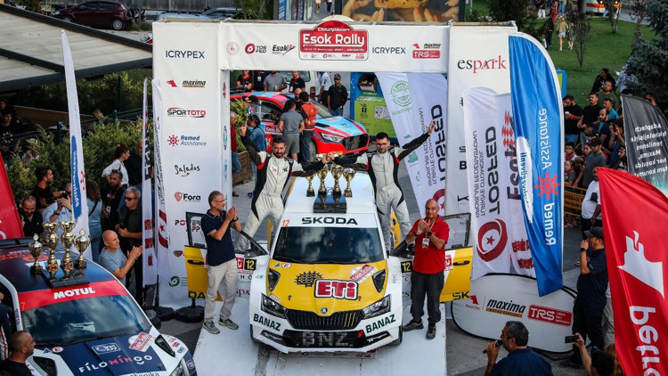 Eskişehir Rallisi’nde zafer, ETi’nin desteklediği Buğra Banaz & Onur Ahıskalı ikilisinin oldu Eskişehir Rallisi’nde zafer, ETi’nin desteklediği Buğra Banaz & Onur Ahıskalı ikilisinin oldu