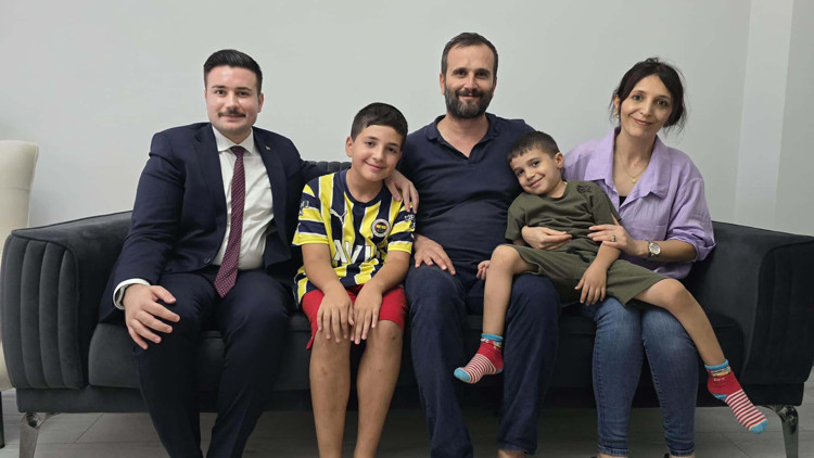 Hassa Kaymakamı Acar, deprem konutlarına yerleşen aileleri ziyaret etti Hassa Kaymakamı Acar, deprem konutlarına yerleşen aileleri ziyaret etti