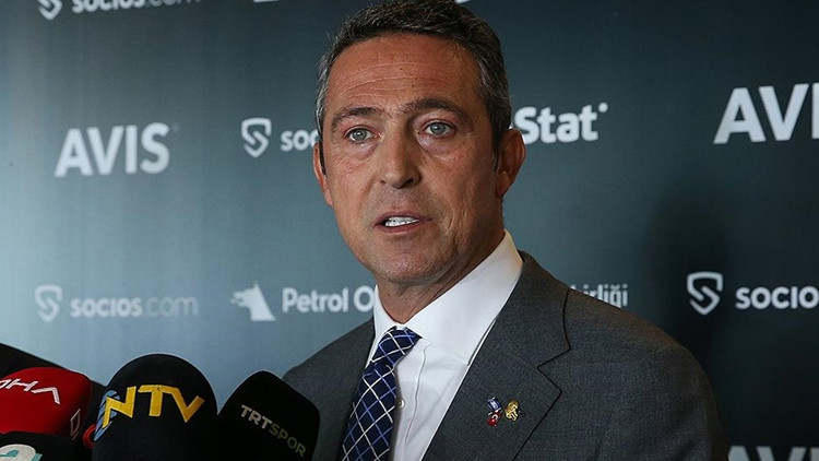 Ali Koçu şaşırtan sunum: Küçük dilimizi yuttuk Ali Koçu şaşırtan sunum: Küçük dilimizi yuttuk