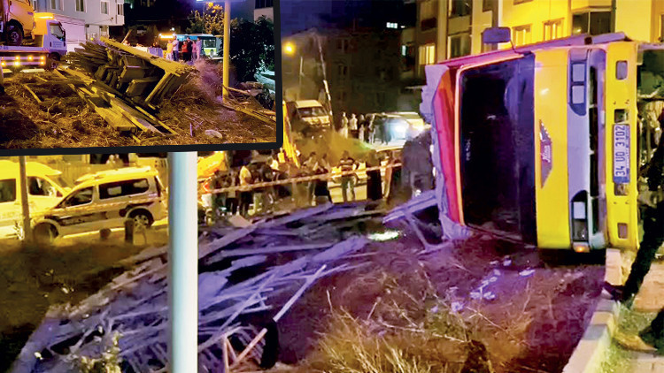 Çocuklar kamyonetin yükü altında kaldı Çocuklar kamyonetin yükü altında kaldı