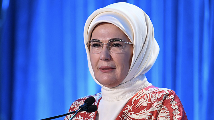 Emine Erdoğan: Filistindeki durumu göz ardı edemeyiz Emine Erdoğan: Filistindeki durumu göz ardı edemeyiz