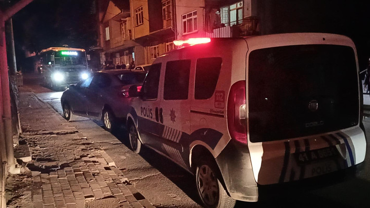 9 yaşındaki çocuğun ekmek alıp eve dönerken vurulduğu olayda 2 gözaltı 9 yaşındaki çocuğun ekmek alıp eve dönerken vurulduğu olayda 2 gözaltı