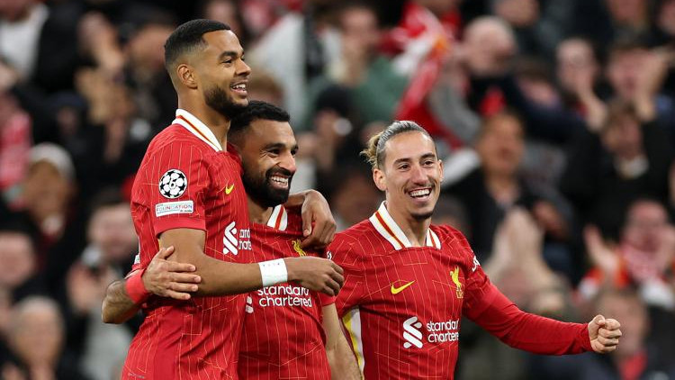 Liverpool 2 golle kazandı Liverpool 2 golle kazandı