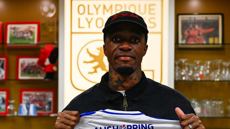 Lyonda Wilfried Zaha krizi Maç kadrosuna alınmadı... Lyonda Wilfried Zaha krizi Maç kadrosuna alınmadı...