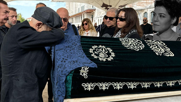 Kızına sarılıp gözyaşlarına boğuldu Mazhar Alansonun en zor günü... Kızına sarılıp gözyaşlarına boğuldu Mazhar Alansonun en zor günü...