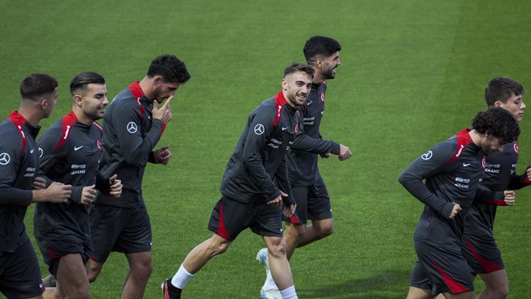 A Milli Takımda Karadağ maçı mesaisi başladı A Milli Takımda Karadağ maçı mesaisi başladı