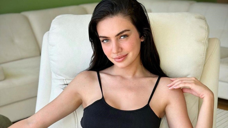 Sosyal medya fenomeni Ece Ronay yargılandığı davada ceza Sosyal medya fenomeni Ece Ronay yargılandığı davada ceza