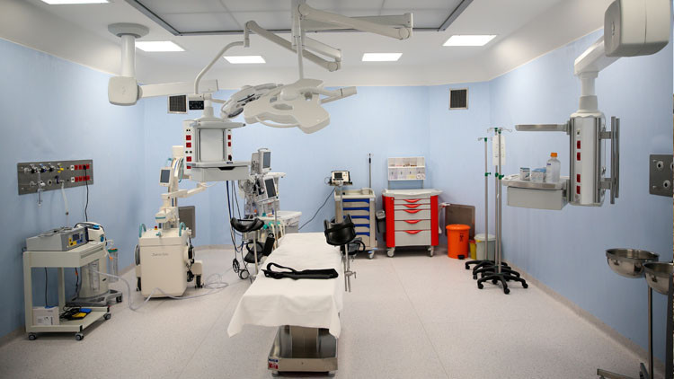 Temiz neşter bulamadı: İsviçre çakısı ile ameliyat yaptı Temiz neşter bulamadı: İsviçre çakısı ile ameliyat yaptı