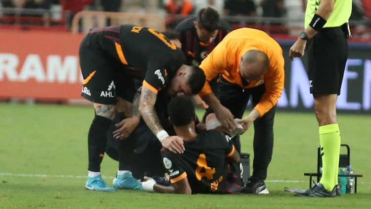 Galatasaraydan Ismail Jakobs için sakatlık açıklaması Galatasaraydan Ismail Jakobs için sakatlık açıklaması