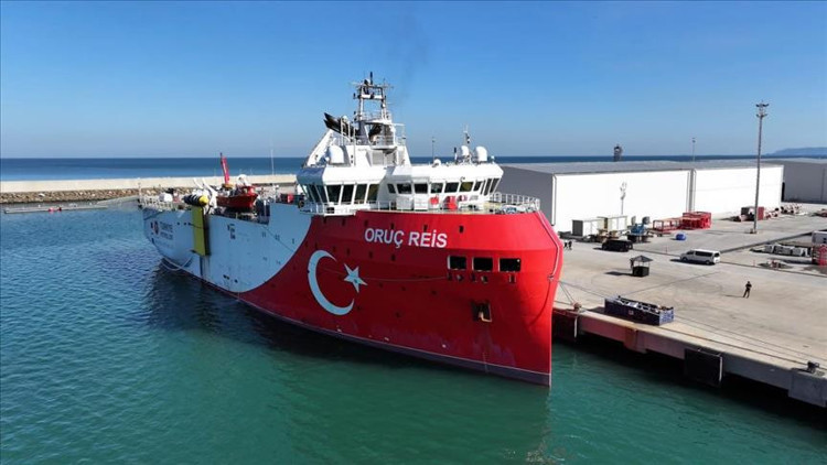 Enerji ve Tabii Kaynaklar Bakanı Alparslan Bayraktar, duyurdu: Türkiye, Somalide karada da petrol ve doğal gaz arayacak