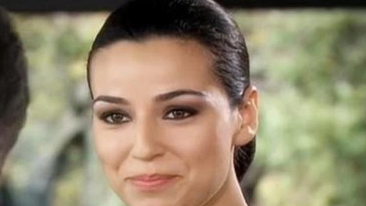 Pelin Yoru kimdir, nereli, kaç yaşında vefat etti Pelin Yoru kariyeri ve biyografisi Pelin Yoru kimdir, nereli, kaç yaşında vefat etti Pelin Yoru kariyeri ve biyografisi