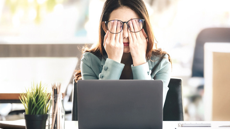 Gençler kariyer başlangıcında hayal kırıklığı yaşıyor Gençler kariyer başlangıcında hayal kırıklığı yaşıyor