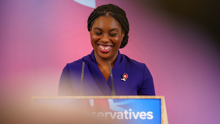 İngilterede yeni dönem... Muhafazakar Partinin yeni lideri Kemi Badenoch İngilterede yeni dönem... Muhafazakar Partinin yeni lideri Kemi Badenoch
