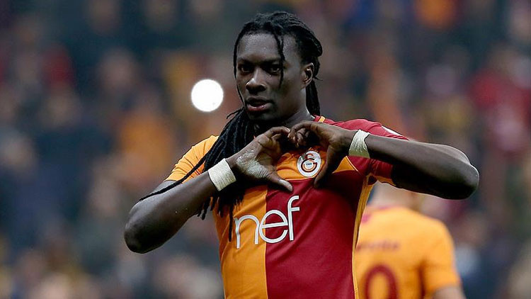 Galatasarayın eski yıldızı Bafetimbi Gomis futbola veda etti Galatasarayın eski yıldızı Bafetimbi Gomis futbola veda etti