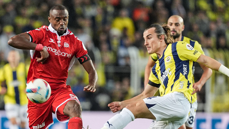 Çağlar Söyüncü 3 hafta forma giyemeyecek Çağlar Söyüncü 3 hafta forma giyemeyecek