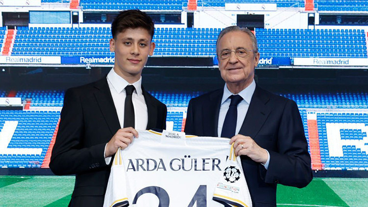 Florentino Perez, Arda Güler tartışmalarını bitirdi: Transfer döneminde... Florentino Perez, Arda Güler tartışmalarını bitirdi: Transfer döneminde...