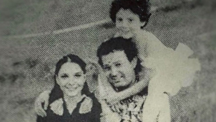 2015 yılında babasını kaybetmişti... Zaman beni en çok yaralayan şey 2015 yılında babasını kaybetmişti... Zaman beni en çok yaralayan şey