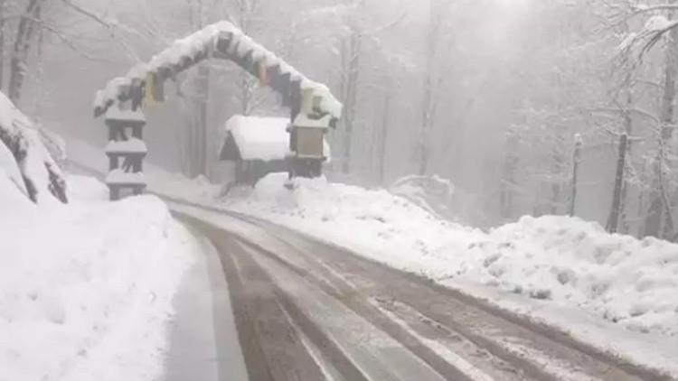 Kartepede kar var mı 23 Kasım Kartepe kar kalınlığı bilgisi Kartepede kar var mı 23 Kasım Kartepe kar kalınlığı bilgisi