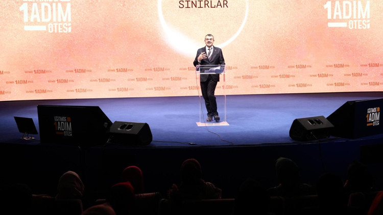 “Savrulan değil katkı sunan nesiller” “Savrulan değil katkı sunan nesiller”