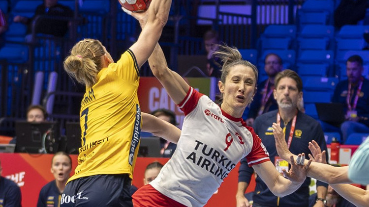 Milliler, Avrupa Şampiyonasına veda etti Milliler, Avrupa Şampiyonasına veda etti