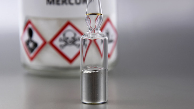 Lavaboya civa döktü tüm okul ayağa kalktı Civa nedir, tehlikeli mi, zehirler mi