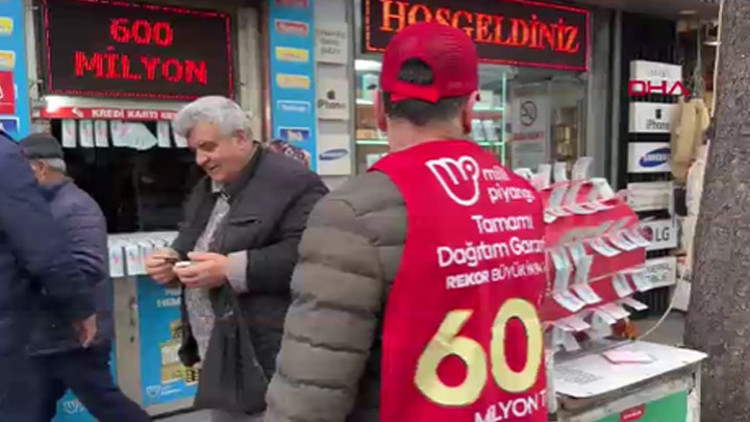 Eskişehirde Birsen Abla bayisinde Milli Piyango yoğunluğu... Çevre illerden gelen müşterilerimiz de var