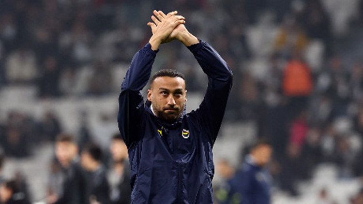 Dolmabahçede Cenk Tosuna büyük şok Dolmabahçede Cenk Tosuna büyük şok