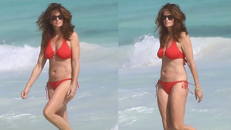 Kırmızı bikinili pozları olay oldu… Kim der 58 yaşında Kırmızı bikinili pozları olay oldu… Kim der 58 yaşında