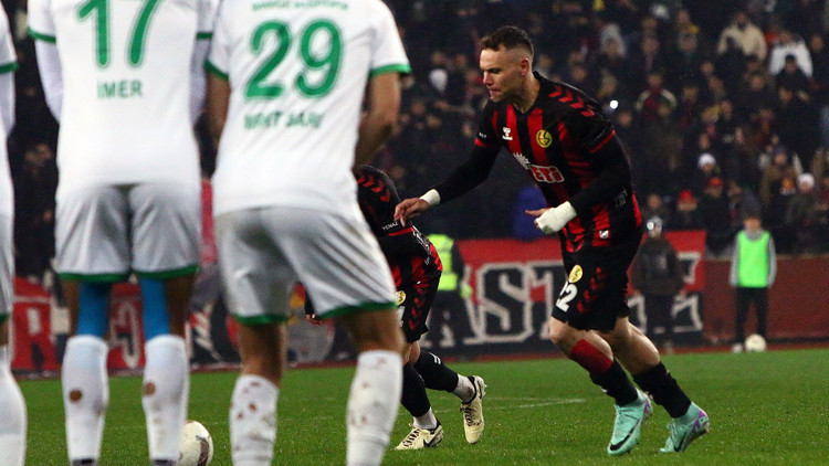 Eskişehirspor zirveye yükseldi Rekor... Eskişehirspor zirveye yükseldi Rekor...