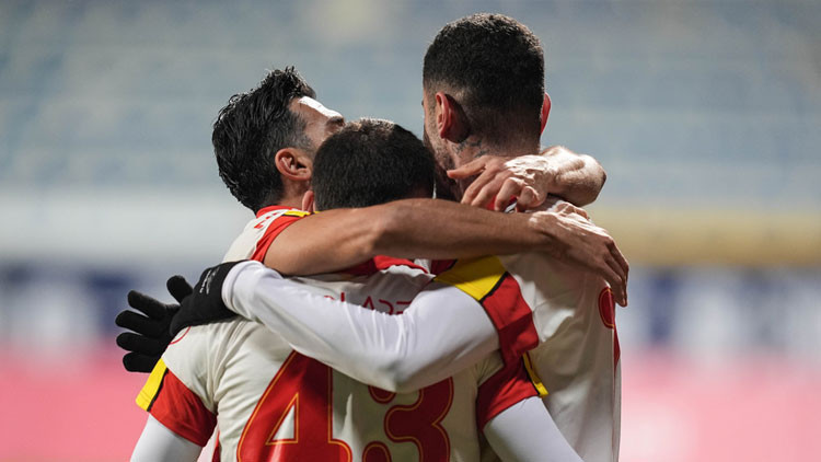 Göztepe 4 golle turu geçti Göztepe 4 golle turu geçti