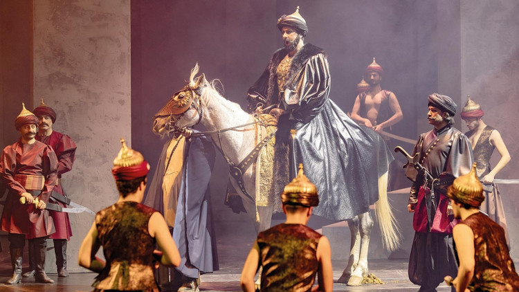 Fatih bugün sahneye atsız çıkacak... Opera ‘çilli’siz kaldı