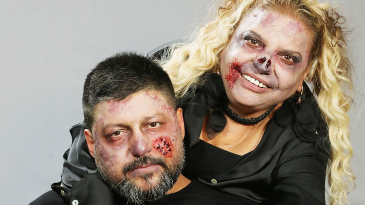 Zombi oldu kocasını yedi Zombi oldu kocasını yedi