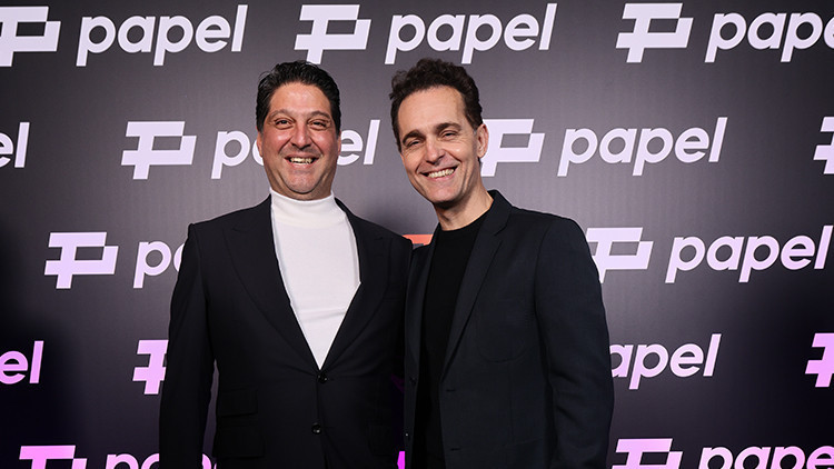 Pedro Alonso, Papel’in yeni reklam yüzü oldu Pedro Alonso, Papel’in yeni reklam yüzü oldu