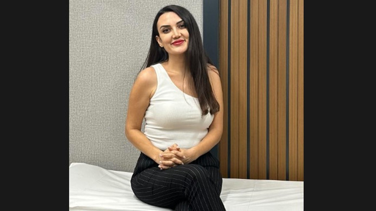 Dr. Funda Kuşcu Akdeniz, yeni kliniğinde hasta kabulüne başladı
