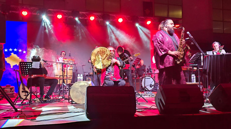 Anadolu Ezgileri Cazla Buluştu Anadolu Ezgileri Cazla Buluştu