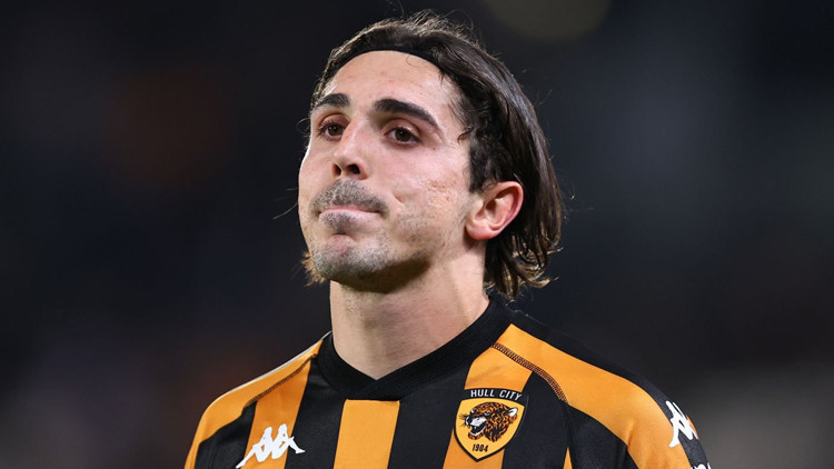 Hull City 90+3te yıkıldı, ateş hattında kaldı Abdülkadir Ömür...